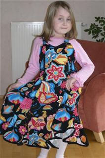 Tuolumne Schrzenkleid big flower black